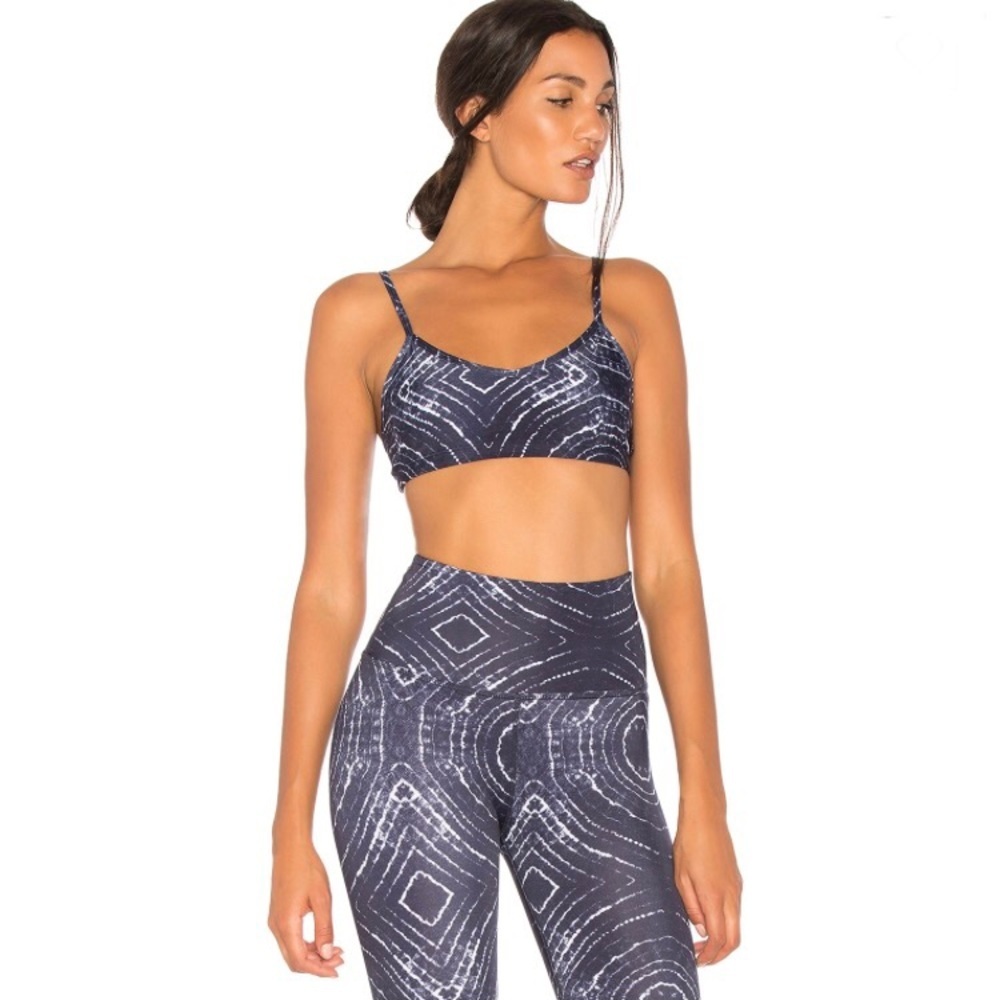 NEW • Beyond Yoga • Classic Sports Bra Ripple Blue